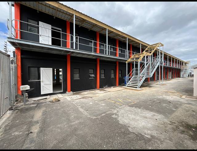 301M² WAREHOUSE TO LET IN NDABENI